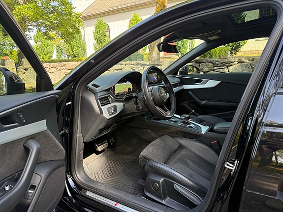Audi A4 19 of 30