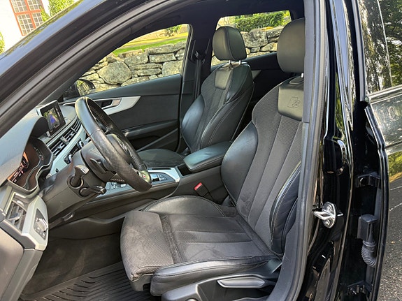 Audi A4 21 of 30