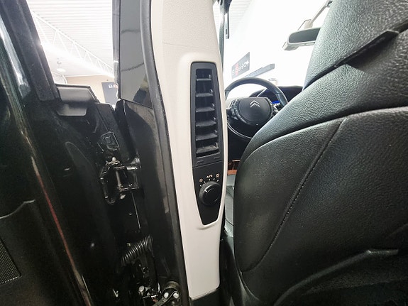 Citroen C4 Picasso 10 of 21