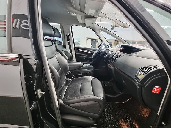 Citroen C4 Picasso 17 of 21