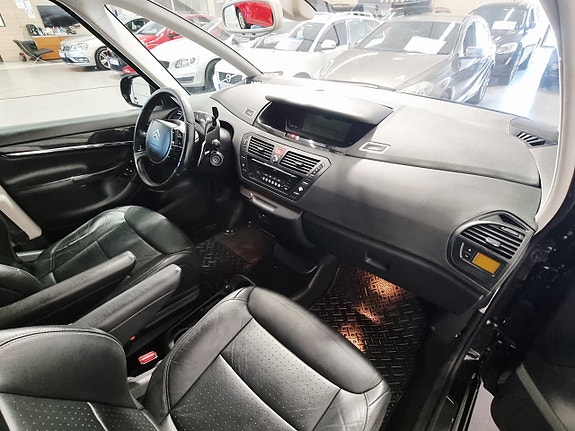 Citroen C4 Picasso 18 of 21