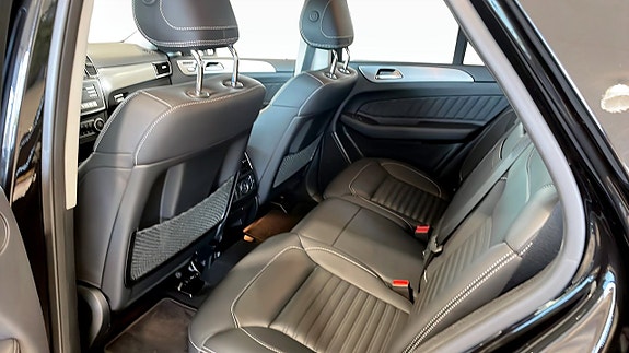 Mercedes-Benz GLE350 d 9 of 12