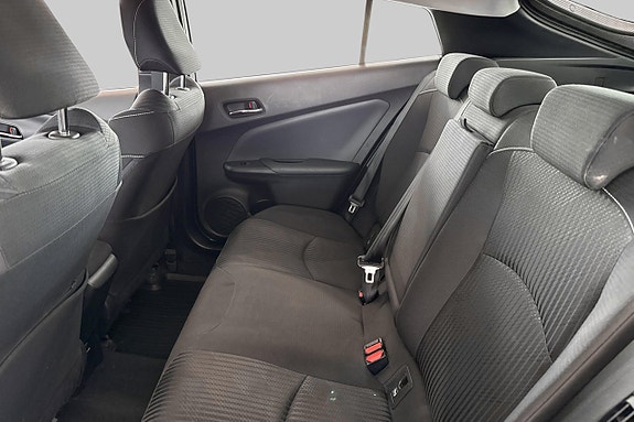 Toyota Prius Plug-in Hybrid 9 of 13