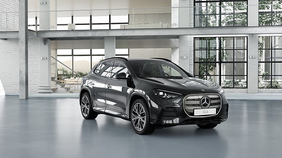 Mercedes-Benz GLA250 3 of 10