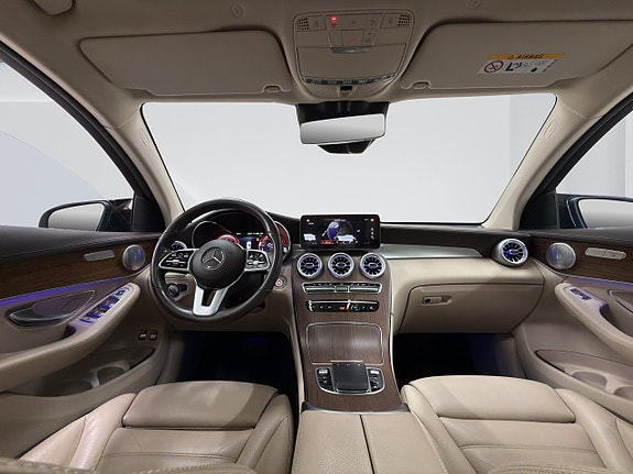 Mercedes-Benz GLC300 e 9 of 20