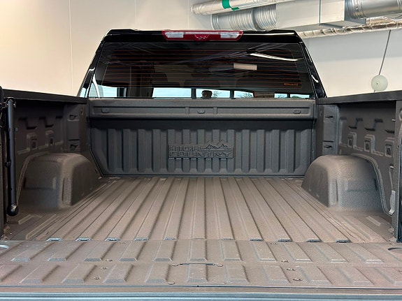 Chevrolet Silverado 1500 13 of 30