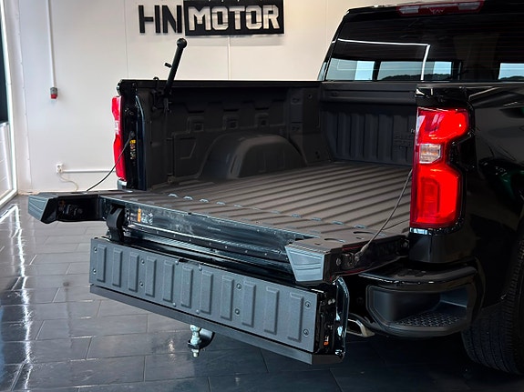 Chevrolet Silverado 1500 10 of 30