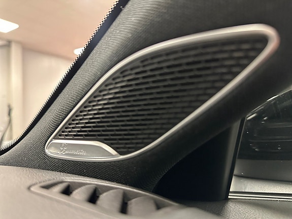 Mercedes-Benz A45 15 of 18