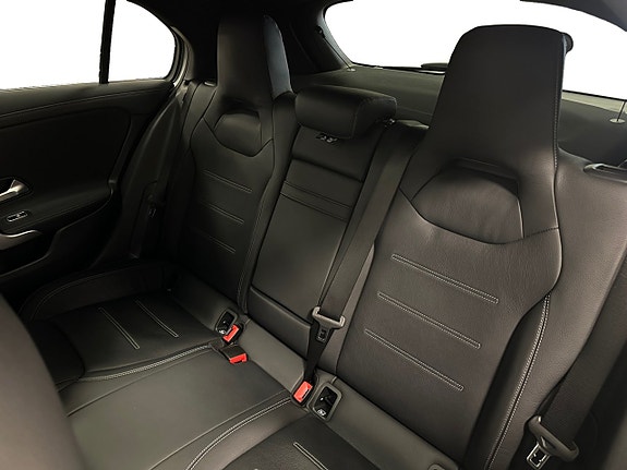 Mercedes-Benz A45 16 of 18