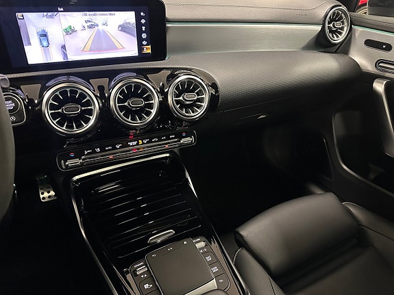 Mercedes-Benz A45 11 of 18