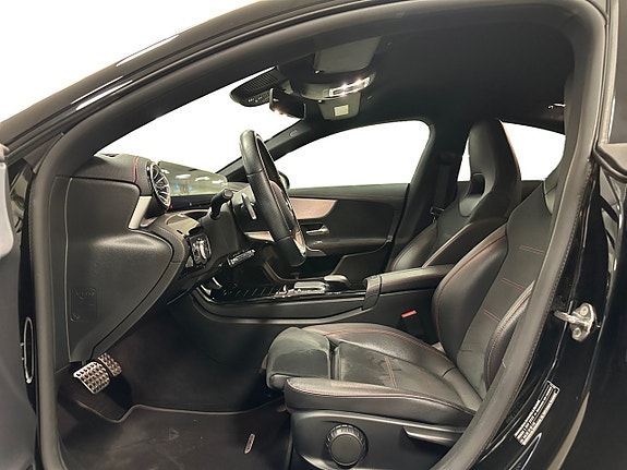 Mercedes-Benz CLA180 8 of 15