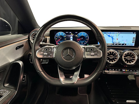 Mercedes-Benz CLA180 13 of 15
