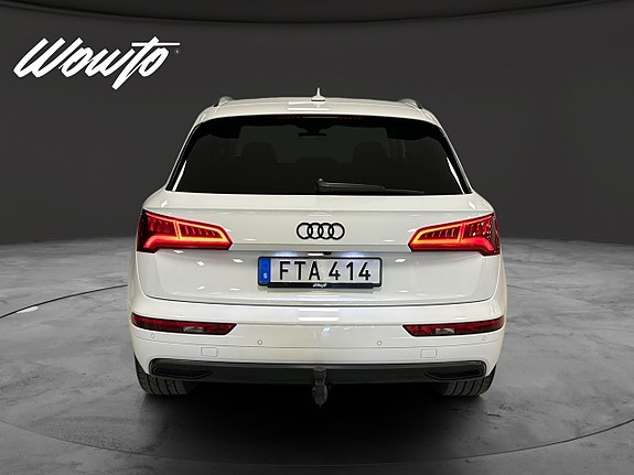 Audi Q5 6 of 15