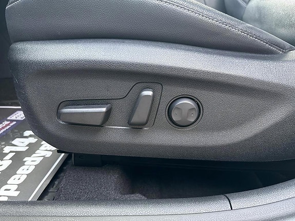 Kia Niro 11 of 15