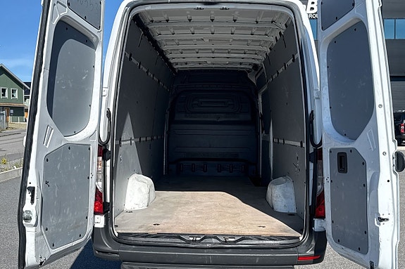 Mercedes-Benz Sprinter 317 21 of 26