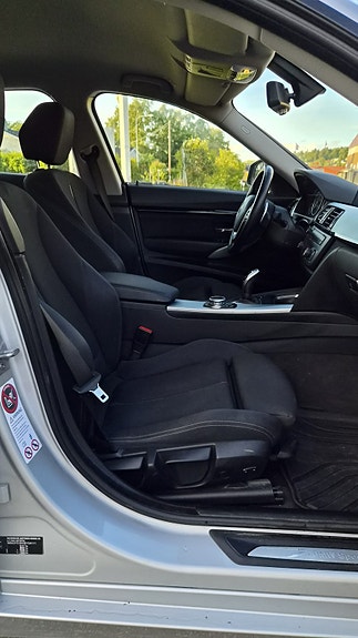 BMW 320d 10 of 14