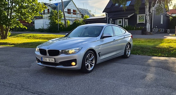 BMW 320d 2 of 14
