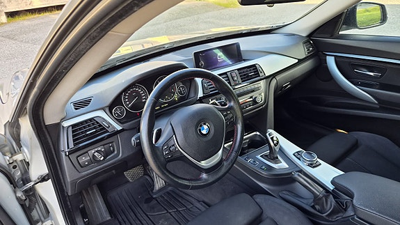 BMW 320d 8 of 14
