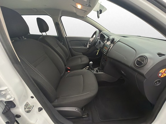 Dacia Logan 24 of 30
