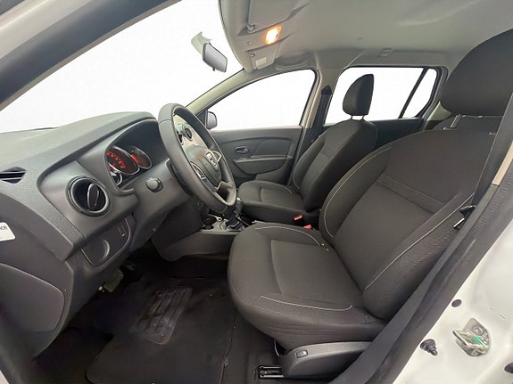 Dacia Logan 12 of 30
