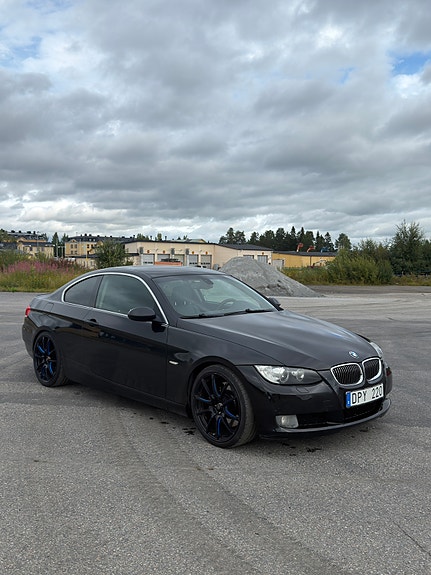 BMW 335d 2 of 7