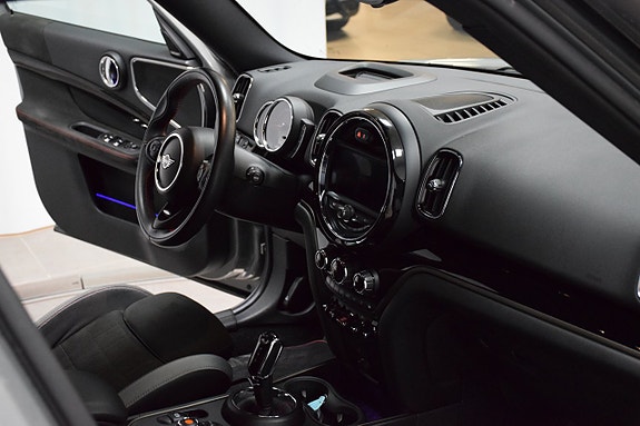 MINI Countryman Cooper 19 of 22