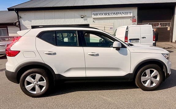 Volvo XC40 13 of 26
