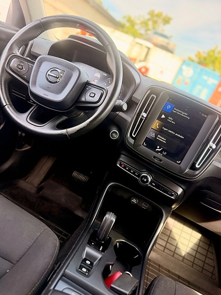 Volvo XC40 18 of 26
