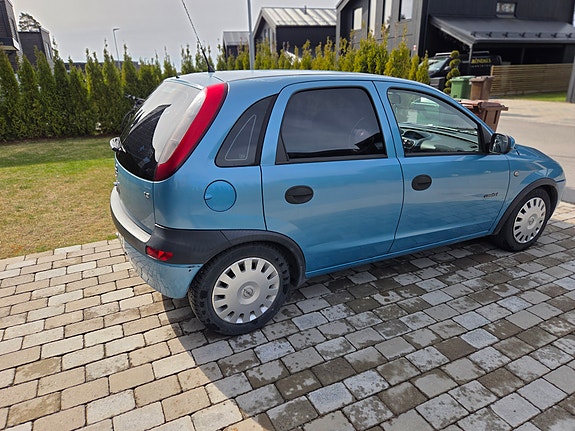 Opel Corsa 3 of 7