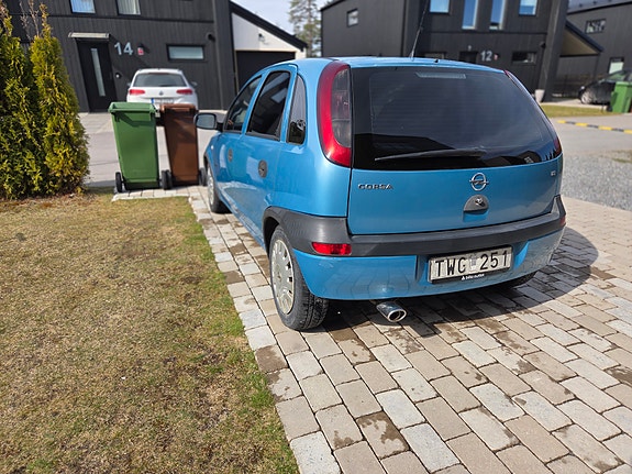 Opel Corsa 4 of 7