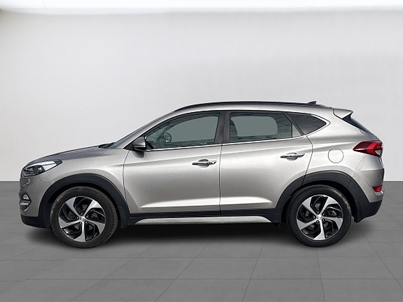 Hyundai Tucson 2 of 10
