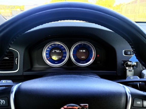 Volvo S60 11 of 18
