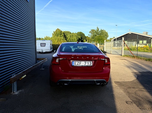 Volvo S60 5 of 18