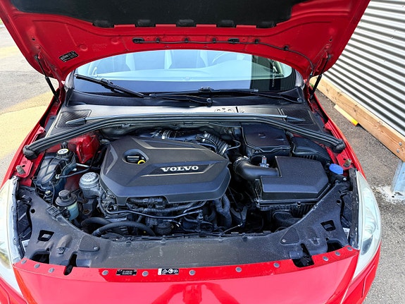 Volvo S60 13 of 18