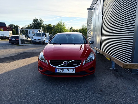 Volvo S60 2 of 18