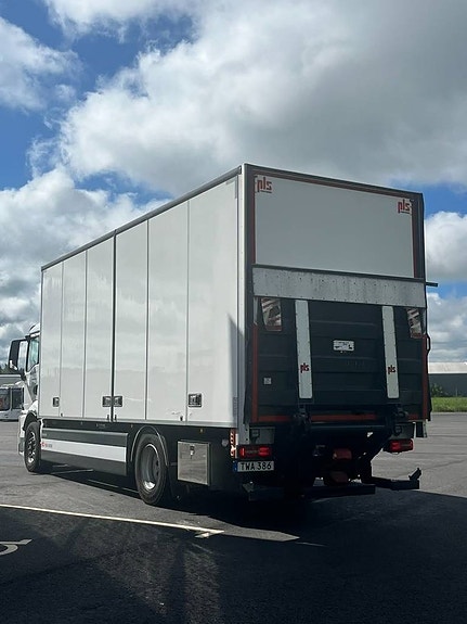 MAN TGS 18.400 4x2 LL 3 of 12