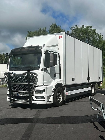 MAN TGS 18.400 4x2 LL 2 of 12