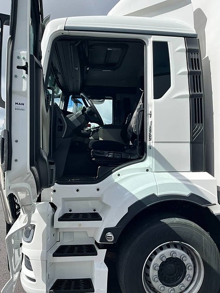 MAN TGS 18.400 4x2 LL 6 of 12