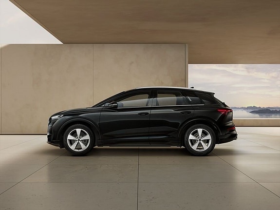 Audi Q4 e-tron 5 of 11