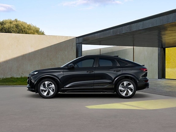 Audi Q6 e-tron 5 of 11