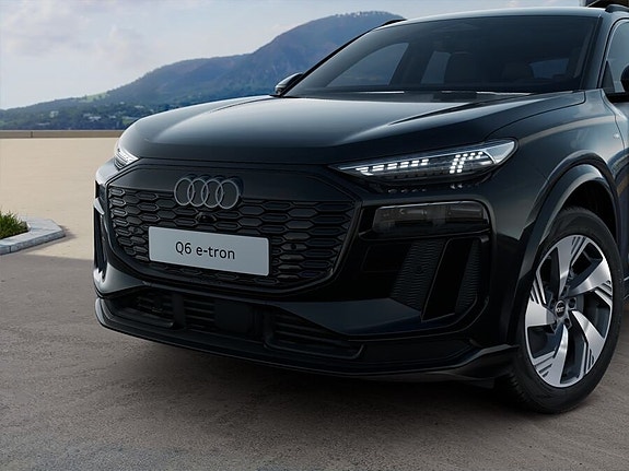 Audi Q6 e-tron 3 of 11