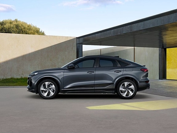 Audi Q6 e-tron 5 of 11