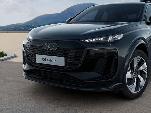 Audi Q6 e-tron 3 of 11