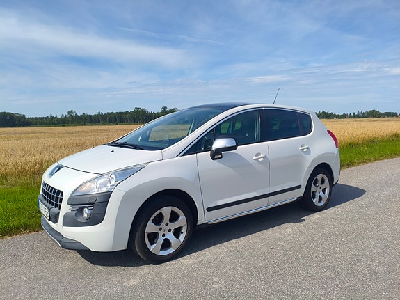 Peugeot 3008 2 of 9
