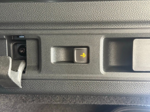 Volkswagen Passat 30 of 30