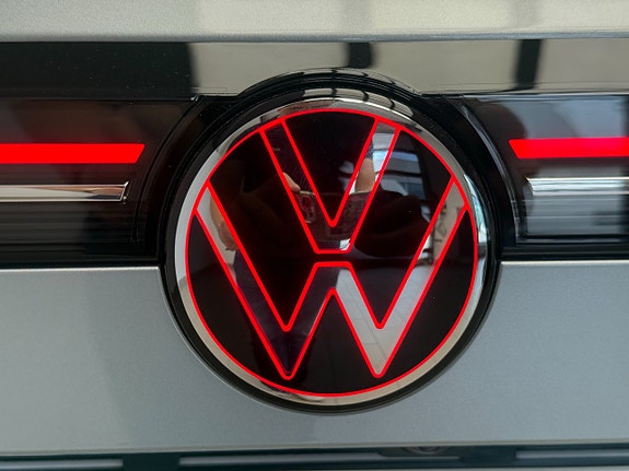 Volkswagen Passat 27 of 30