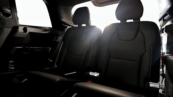 Volvo XC90 15 of 24