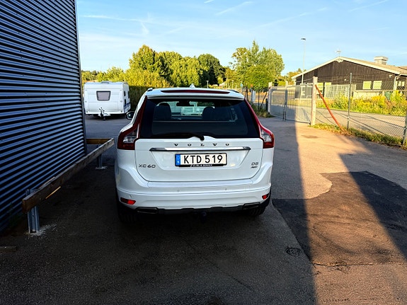 Volvo XC60 5 of 19