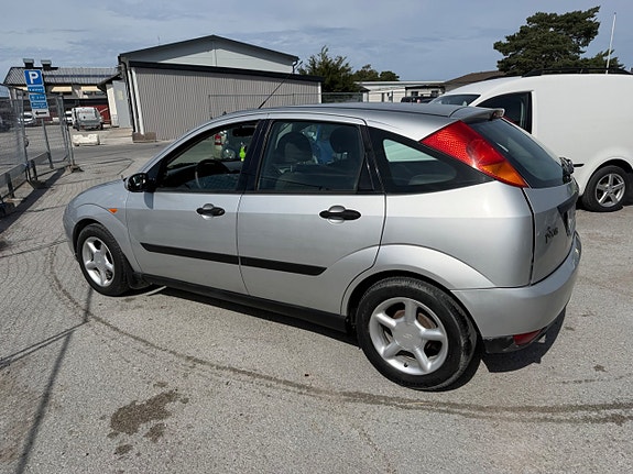 Ford Focus 13 of 25