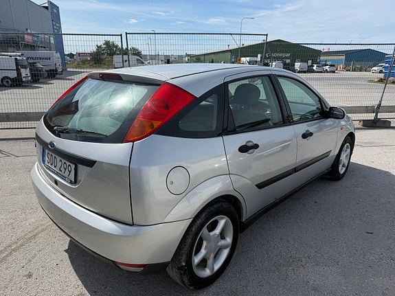 Ford Focus 11 of 25
